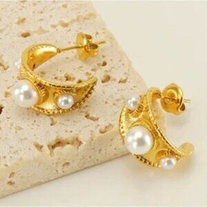 Pearl Hoop Earrings N1554